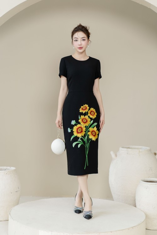 Sixdo Black Midi Dress With Embroidered Flowers